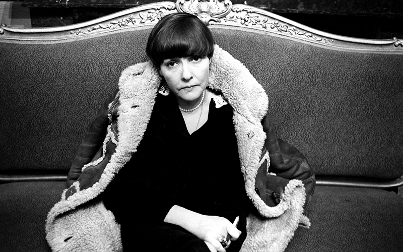 وا ساڵانێکە لە کۆڵانەکەمەوە…